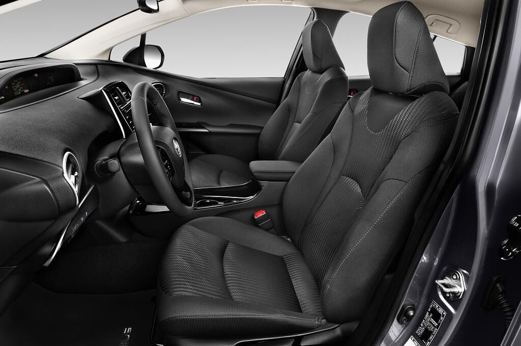 Toyota Prius (Baujahr 2019) Executive 4 Türen Vordersitze