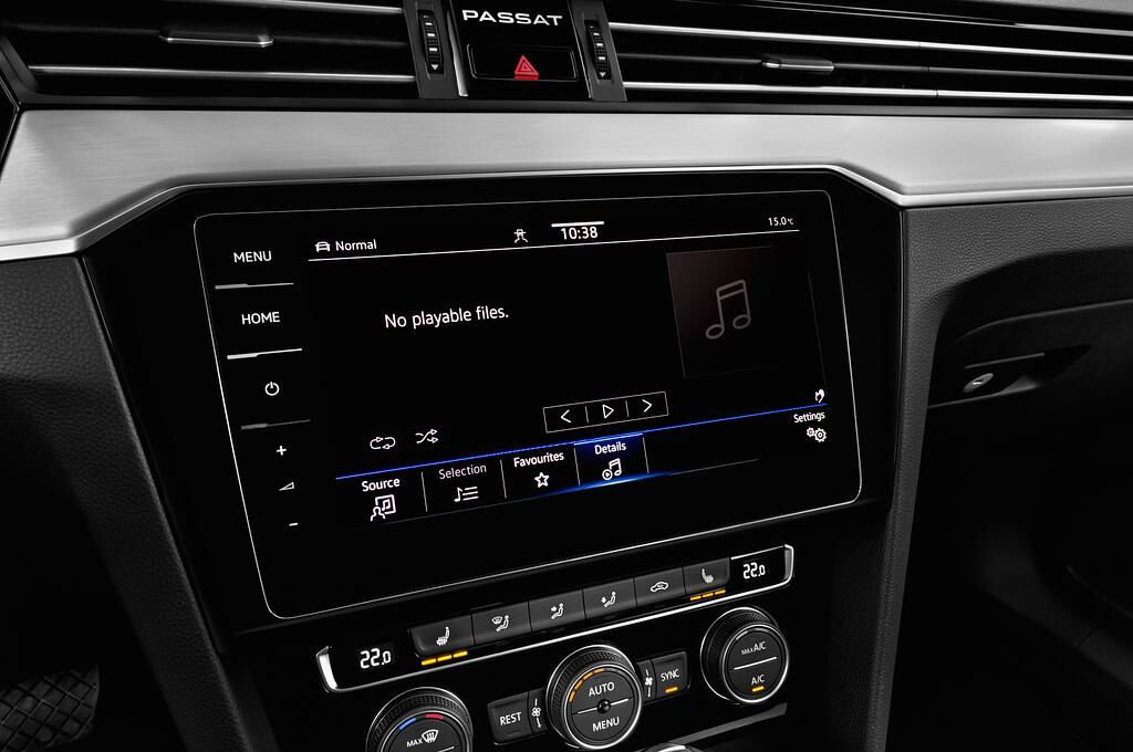 Volkswagen Passat Variant (Baujahr 2020) Business 5 Türen Radio und Infotainmentsystem