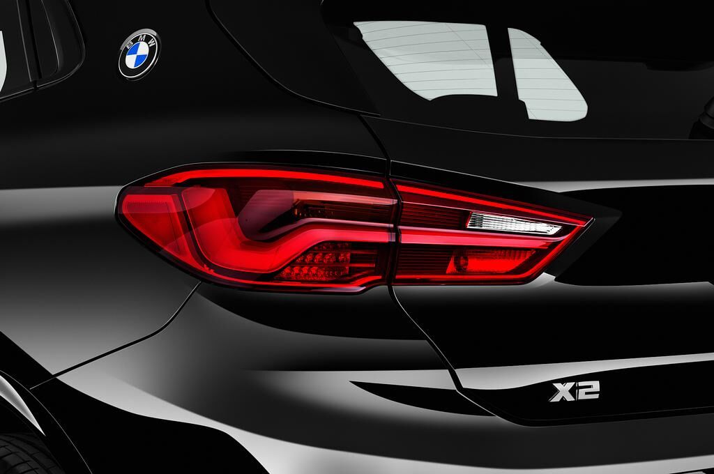 BMW X2 (Baujahr 2019) M35 5 Türen Rücklicht
