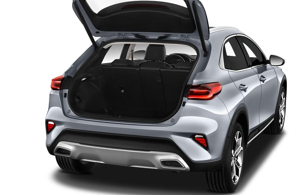 KIA XCeed (Baujahr 2020) Sprit 5 Türen Kofferraum