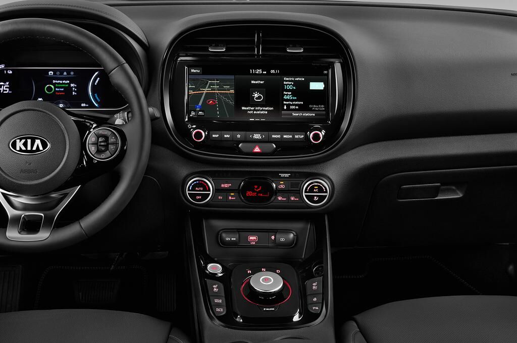 KIA e-Soul (Baujahr 2020) Sprit 5 Türen Mittelkonsole