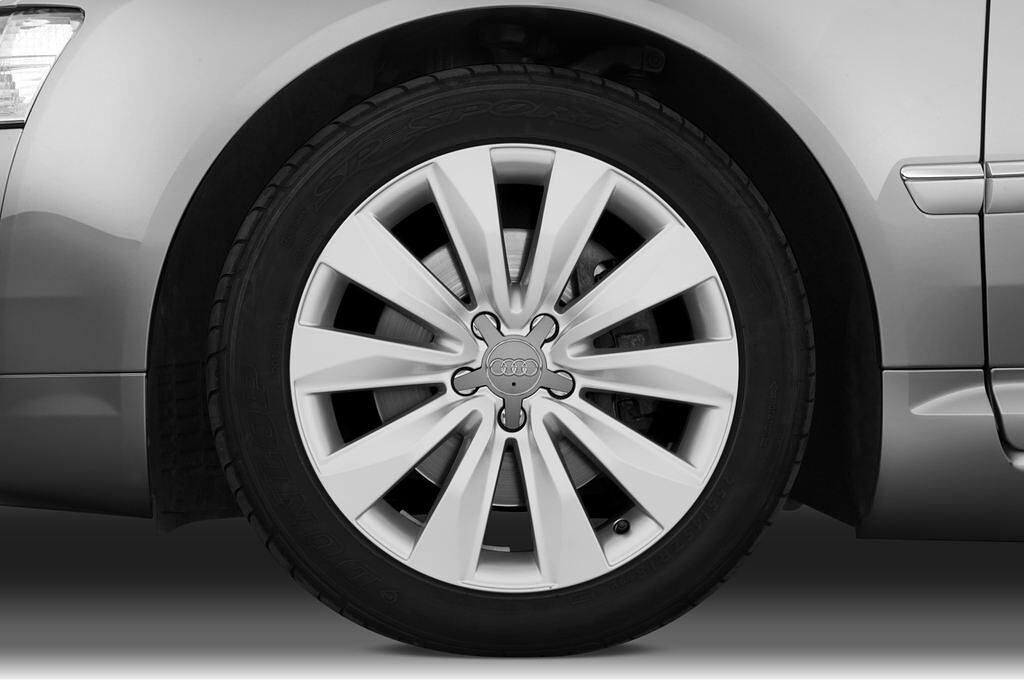 Audi A8 L (Baujahr 2010) - 4 Türen Reifen und Felge