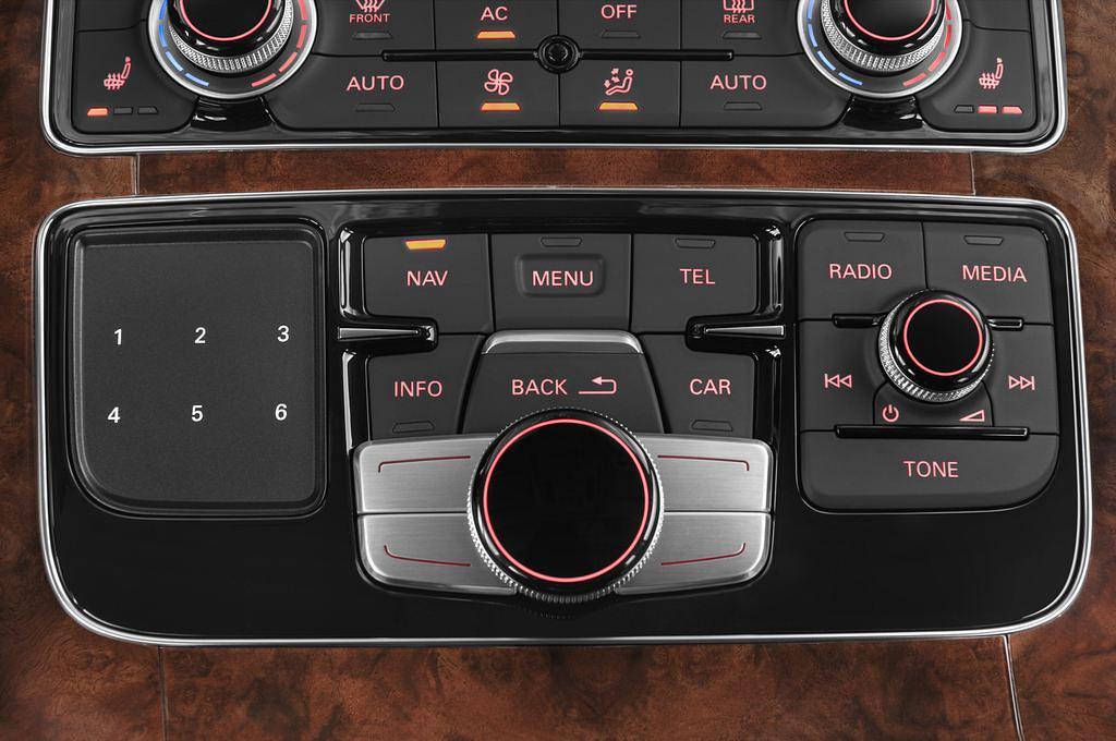 Audi A8 L W12 (Baujahr 2013) - 4 Türen Radio und Infotainmentsystem