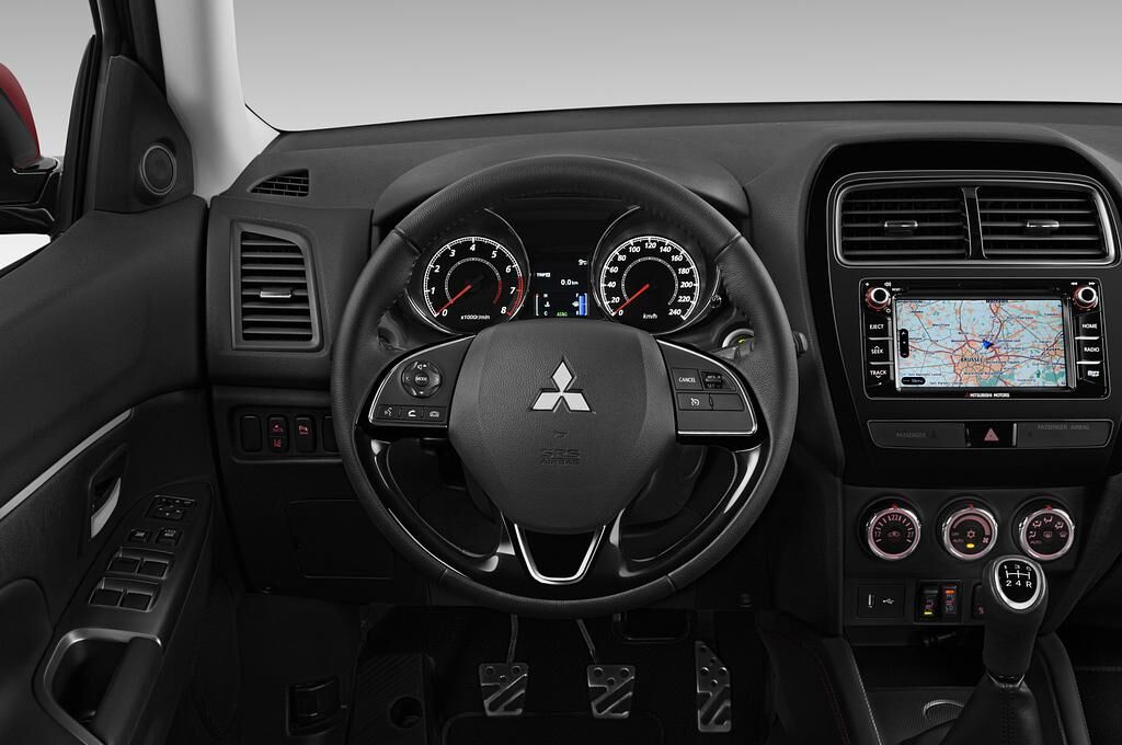 Mitsubishi ASX (Baujahr 2019) Active + 5 Türen Lenkrad