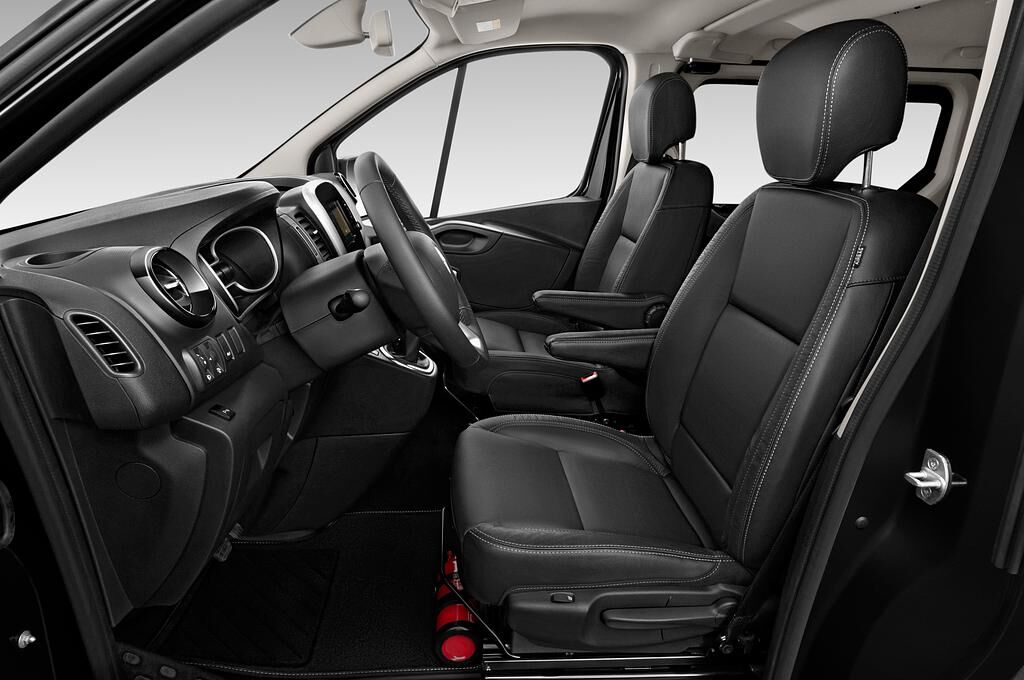 Renault Trafic (Baujahr 2020) Space Class 4 Türen Vordersitze