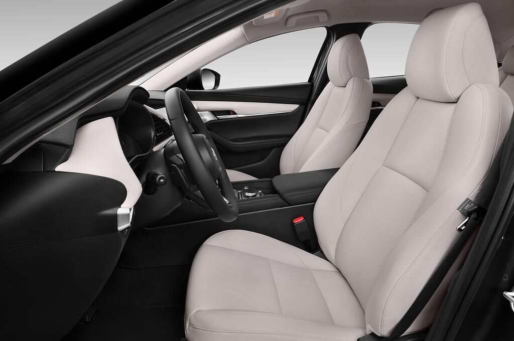 Mazda Mazda3 (Baujahr 2020) Skyactive 4 Türen Vordersitze