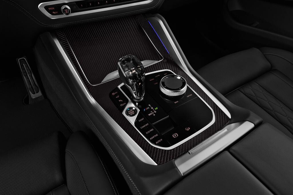 BMW X6 (Baujahr 2020) M Automobile 5 Türen Schalthebel