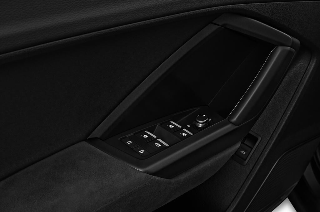 Audi Q3 Sportsback (Baujahr 2020) S Line 5 Türen Bedienungselemente Tür