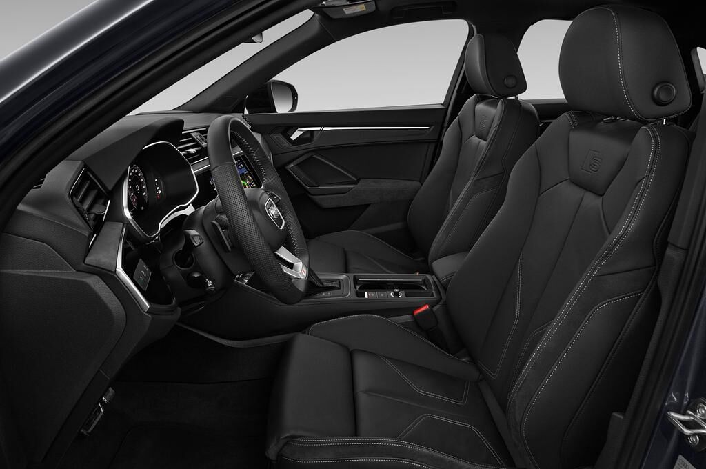 Audi Q3 Sportsback (Baujahr 2020) S Line 5 Türen Vordersitze