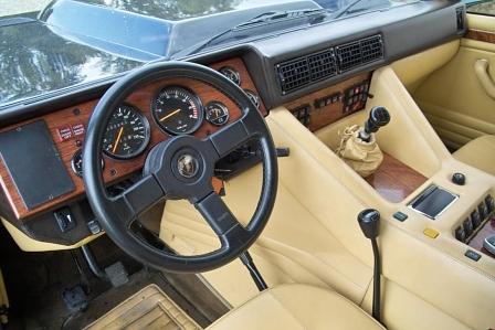 Lamborghini LM 002