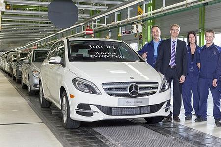 Produktionsstart bei Mercedes-Benz: B-Klasse Electric Drive läuft an Produktionsstart bei Mercedes-Benz: B-Klasse Electric Drive läuft an