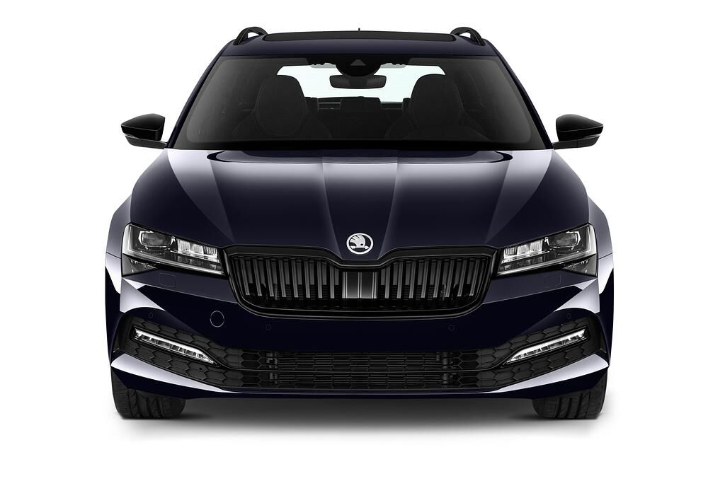 Skoda Superb Combi (Baujahr 2020) Sportline 5 Türen Frontansicht