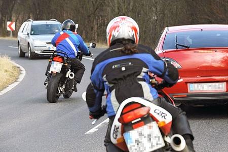 Politiker fordern Frontkennzeichen für Motorräder Politiker fordern Frontkennzeichen für Motorräder