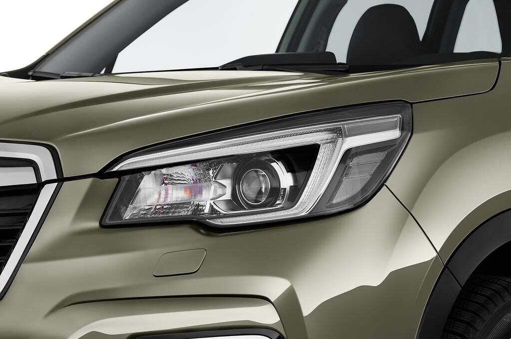 Subaru Forester e-Boxer (Baujahr 2019) Premium 5 Türen Scheinwerfer