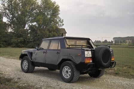 Lamborghini LM 002