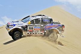 Die "Dakar"-Version des Ford Ranger steht auf dem Genfer Automobilsalon Die "Dakar"-Version des Ford Ranger steht auf dem Genfer Automobilsalon