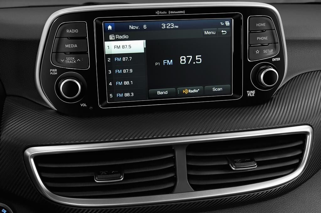 Hyundai Tucson (Baujahr 2019) Pure 5 Türen Radio und Infotainmentsystem
