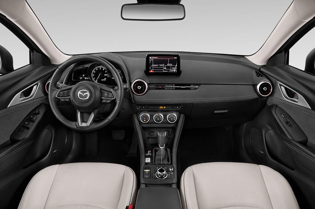Mazda CX-3 (Baujahr 2019) Exclusive-Line 5 Türen Cockpit und Innenraum