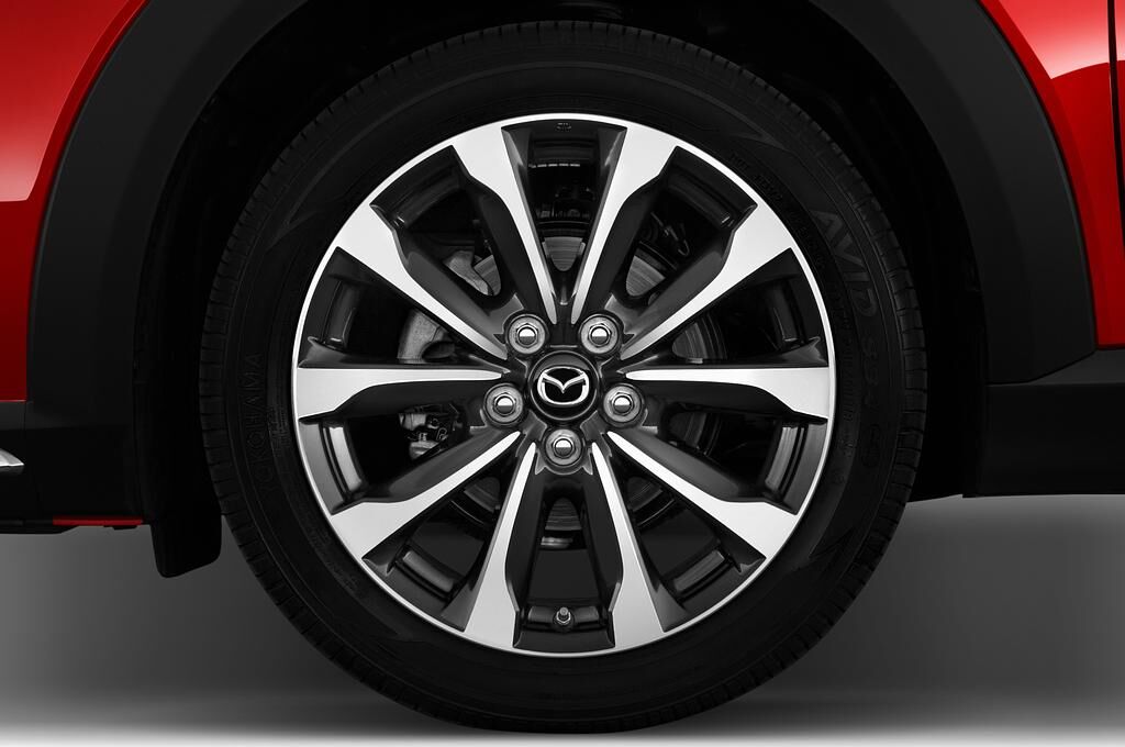 Mazda CX-3 (Baujahr 2019) Exclusive-Line 5 Türen Reifen und Felge