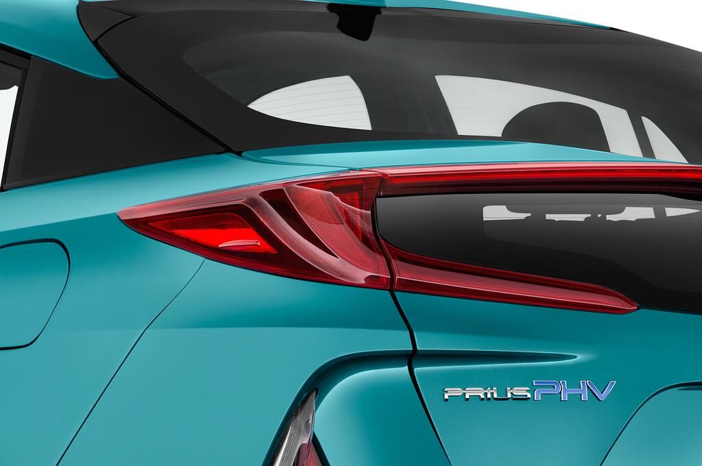 Toyota Prius (Baujahr 2019) Comfort 5 Türen Rücklicht