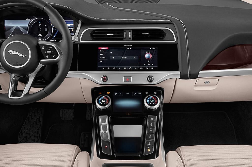 Jaguar I Pace (Baujahr 2019) HSE 5 Türen Mittelkonsole