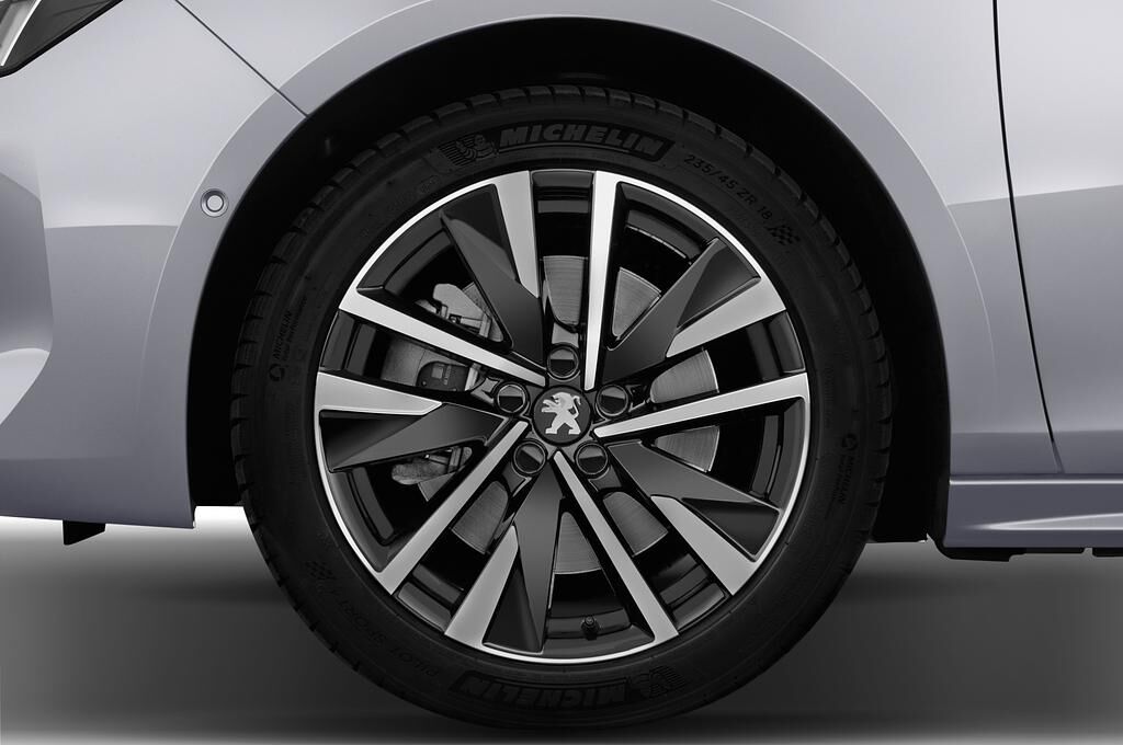 Peugeot 508 (Baujahr 2019) GT 5 Türen Reifen und Felge