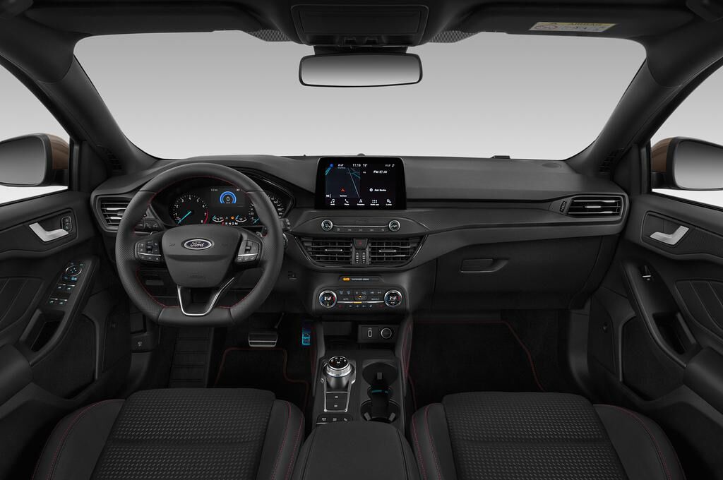 Ford Focus Turnier (Baujahr 2019) ST-Line 5 Türen Cockpit und Innenraum