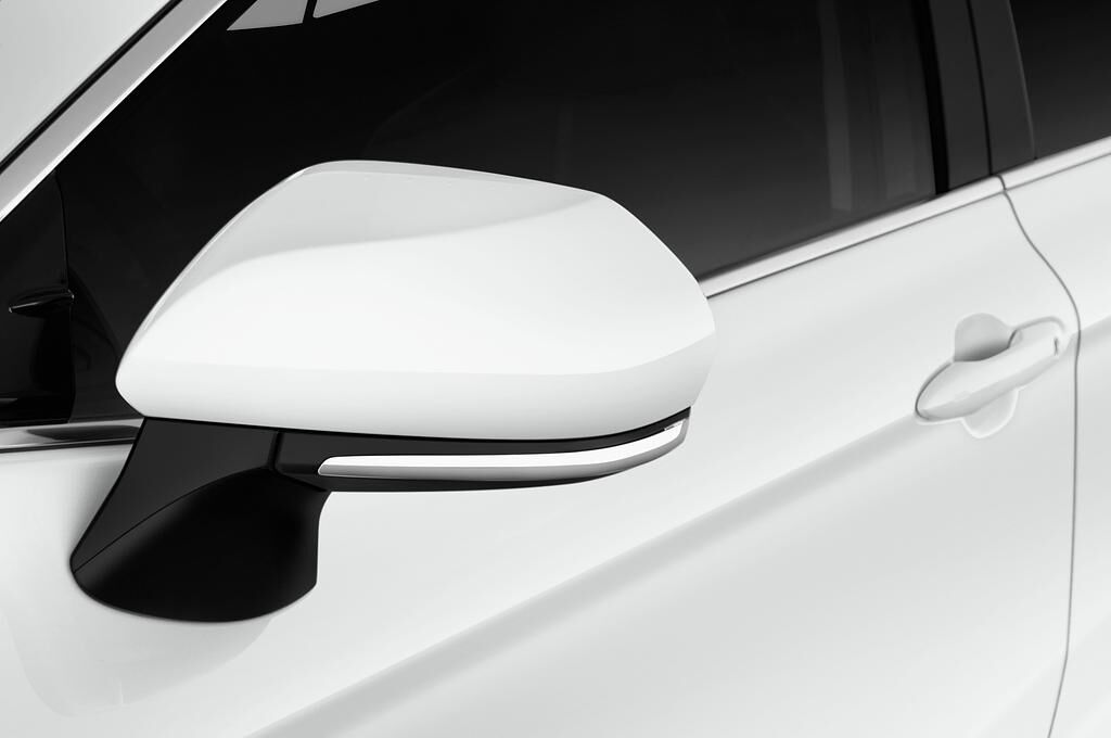 Toyota Camry (Baujahr 2019) Executive 4 Türen Außenspiegel