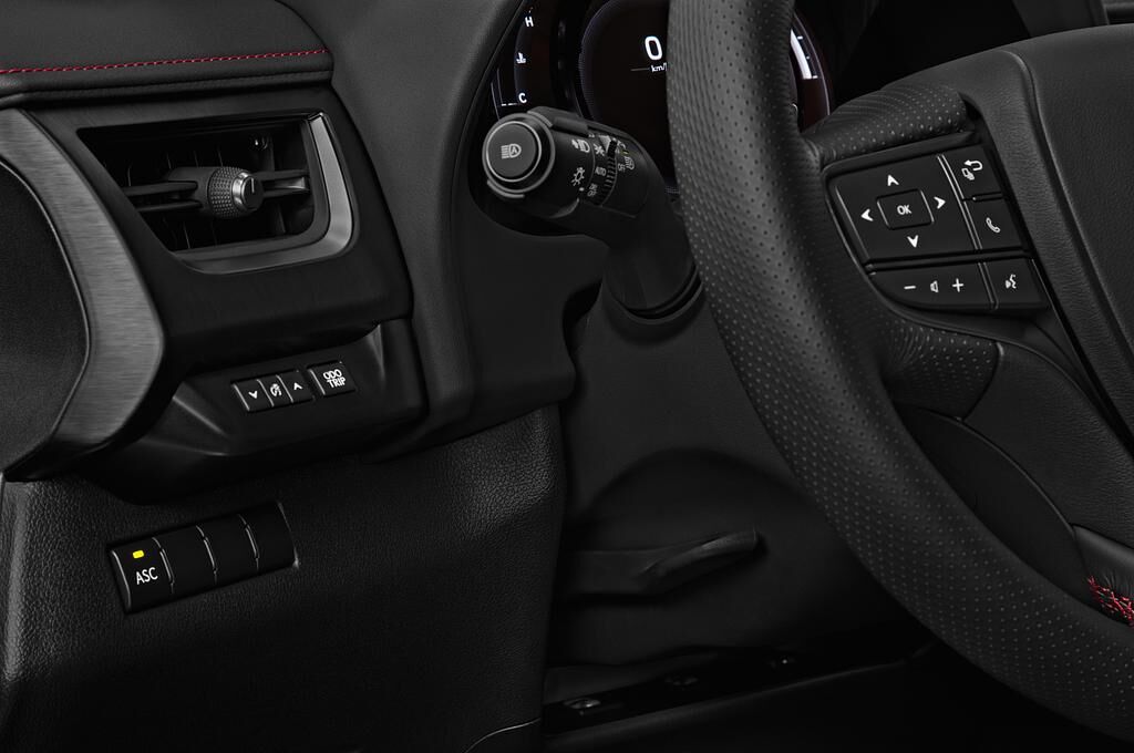 Lexus UX (Baujahr 2019) F Sport 5 Türen Lüftung