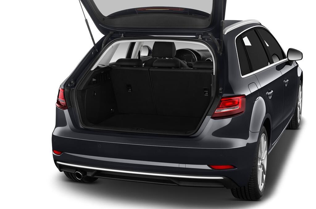 Audi A3 Sportback (Baujahr 2019) Sport 5 Türen Kofferraum