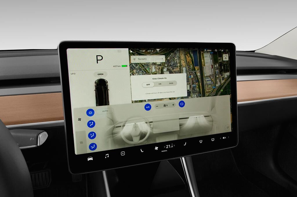 Tesla Model 3 (Baujahr 2019) Performance 4 Türen Temperatur und Klimaanlage