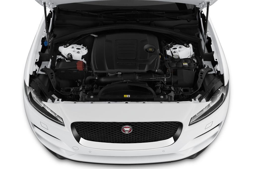 Jaguar F-Pace (Baujahr 2019) Prestige 5 Türen Motor