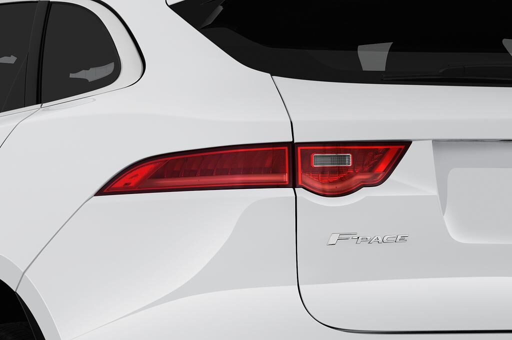 Jaguar F-Pace (Baujahr 2019) Prestige 5 Türen Rücklicht