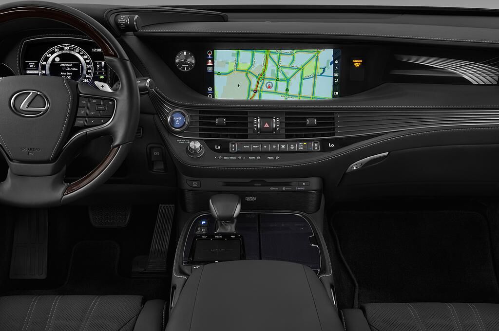 Lexus LS (Baujahr 2019) Executive Line 4 Türen Mittelkonsole
