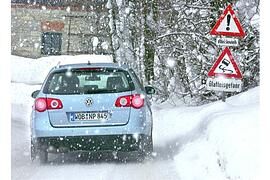 Versicherungsrecht: Kein Aufpreis für „Miet-Winterreifen“