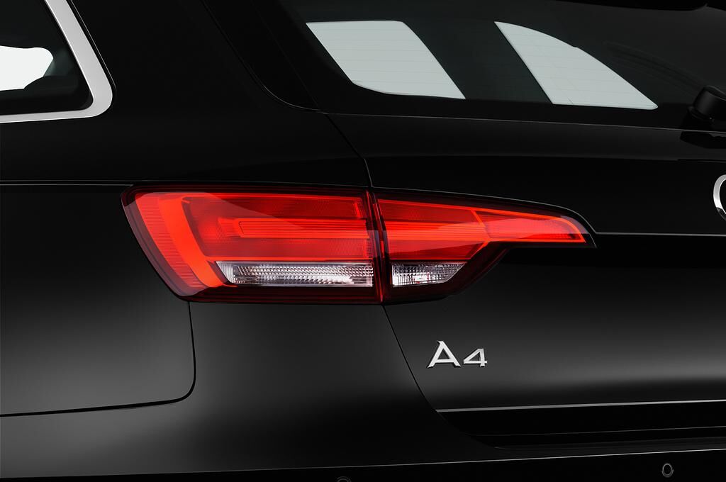 Audi A4 Avant (Baujahr 2019) Design 5 Türen Rücklicht