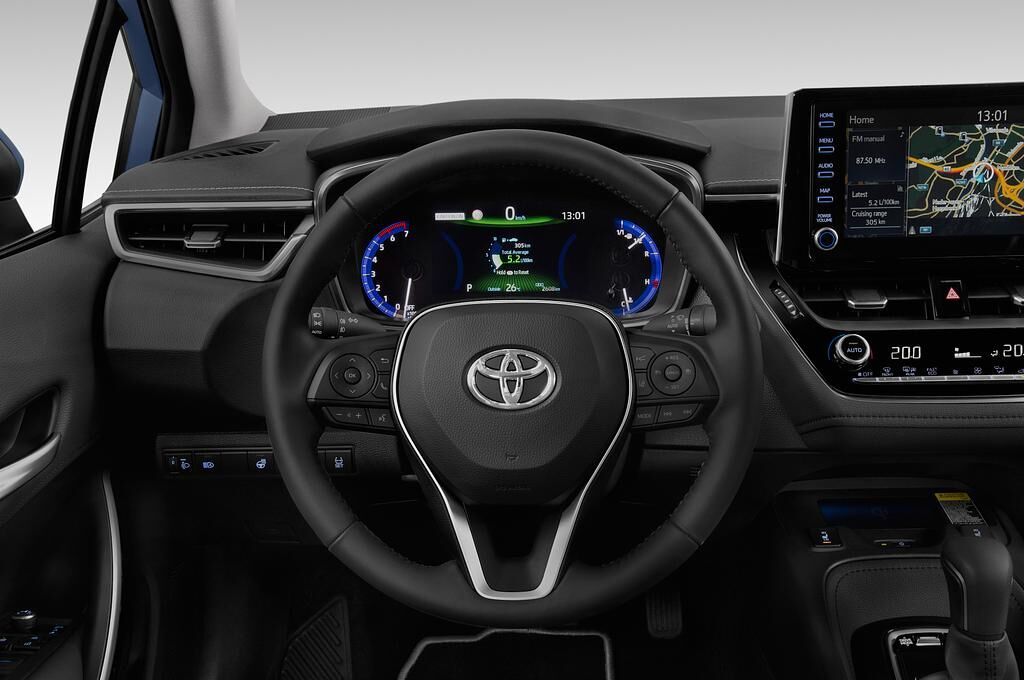 Toyota Corolla (Baujahr 2019) Club 4 Türen Lenkrad