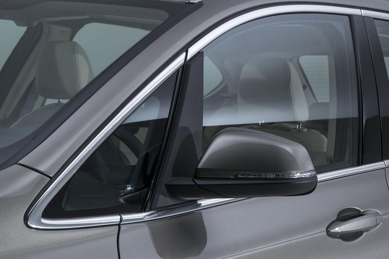 Beim BMW Active Tourer gibt es vorne Dreiecksscheiben