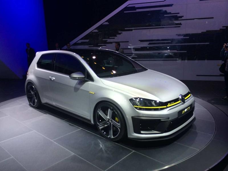 VW Golf R 400
