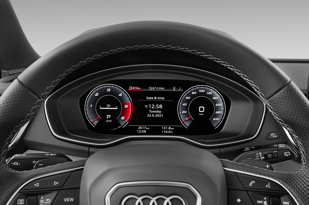 Audi Q5 Sportback (Baujahr 2021) S Line 5 Türen Tacho und Fahrerinstrumente