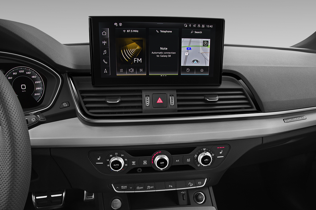 Audi Q5 Sportback (Baujahr 2021) S Line 5 Türen Mittelkonsole