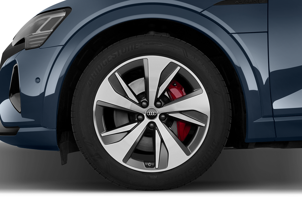 Audi Q8 e-tron (Baujahr 2023) Advanced 5 Türen Reifen und Felge
