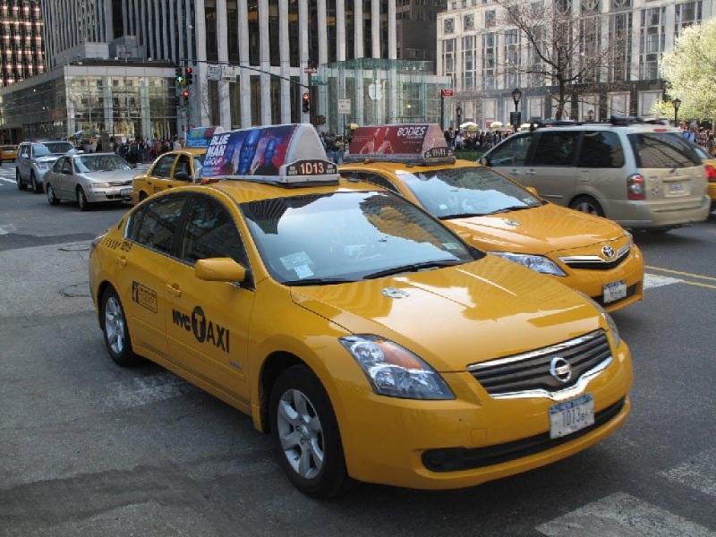 New York Taxi: Nissan Altima