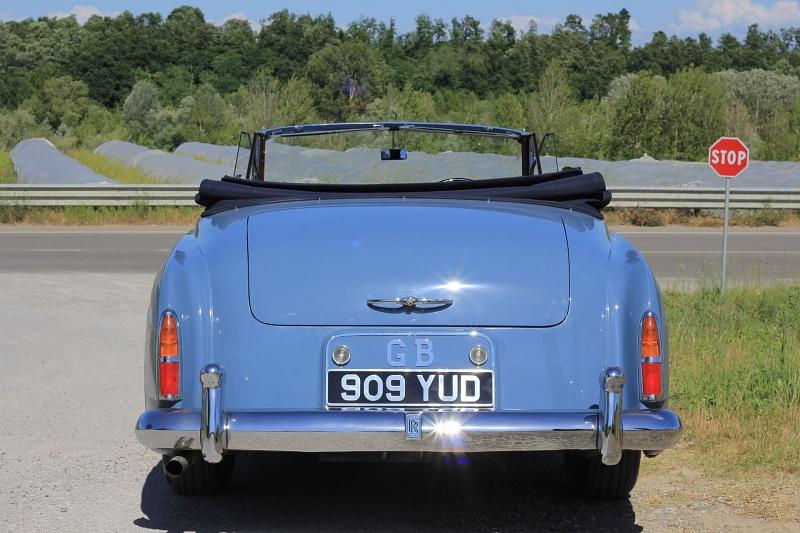 1,7 Tonnen ist der Rolls-Royce schwer.
