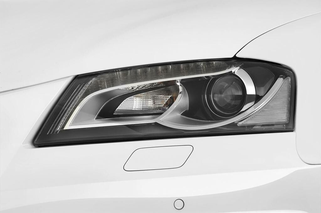 Audi S3 (Baujahr 2010) - 5 Türen Scheinwerfer