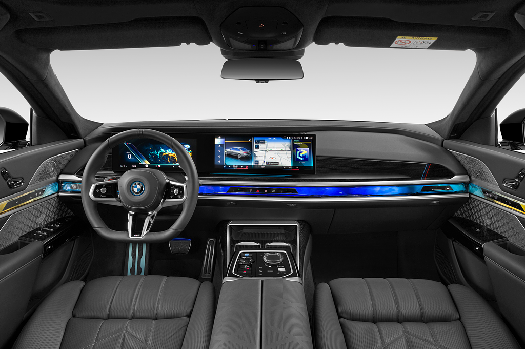 BMW i7 (Baujahr 2023) M Sportpaket 4 Türen Cockpit und Innenraum