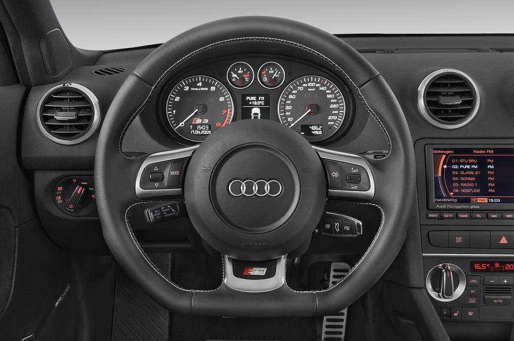 Audi S3 (Baujahr 2010) - 5 Türen Lenkrad