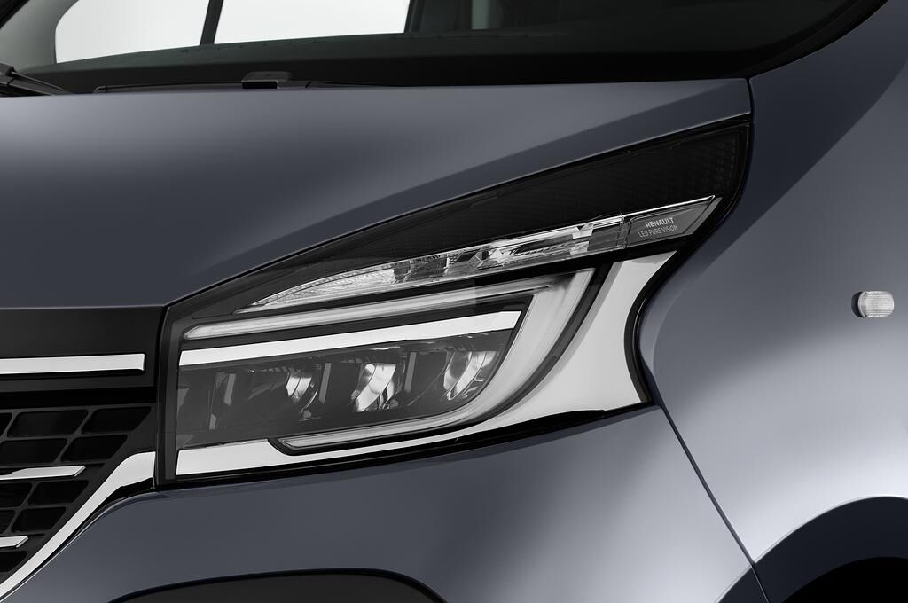 Renault Trafic (Baujahr 2020) Komfort 4 Türen Scheinwerfer