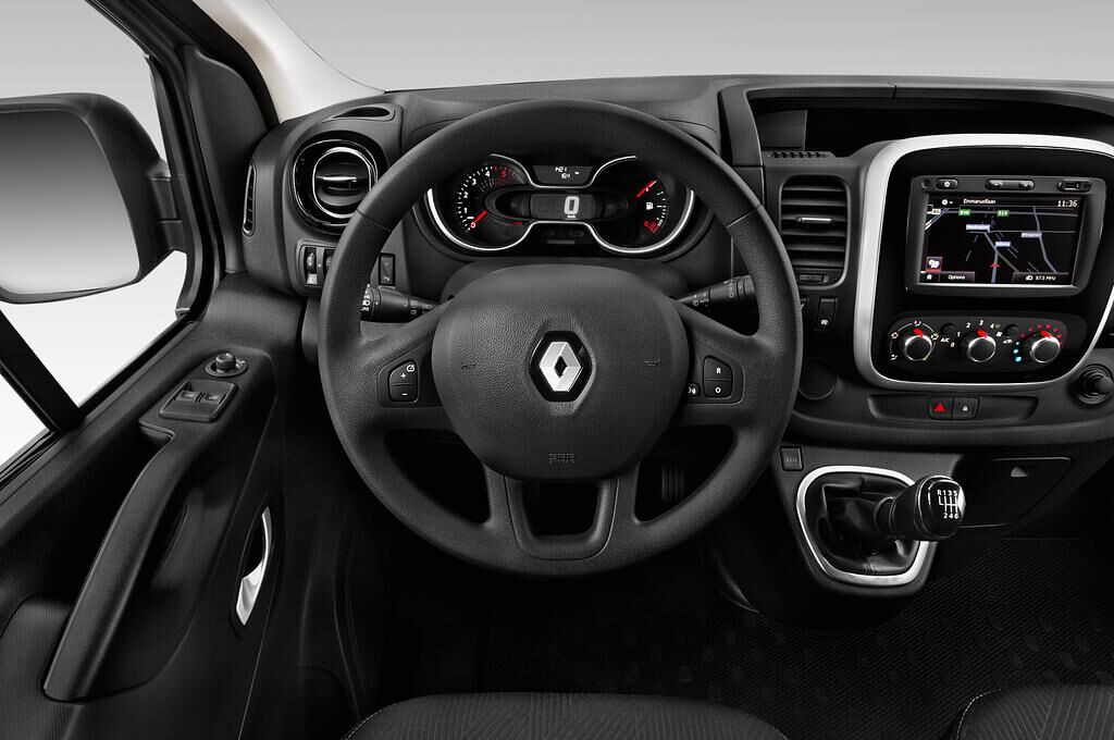 Renault Trafic (Baujahr 2020) Komfort 4 Türen Lenkrad