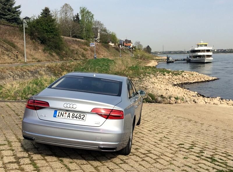 Audi A8 4.2 TDI quattro